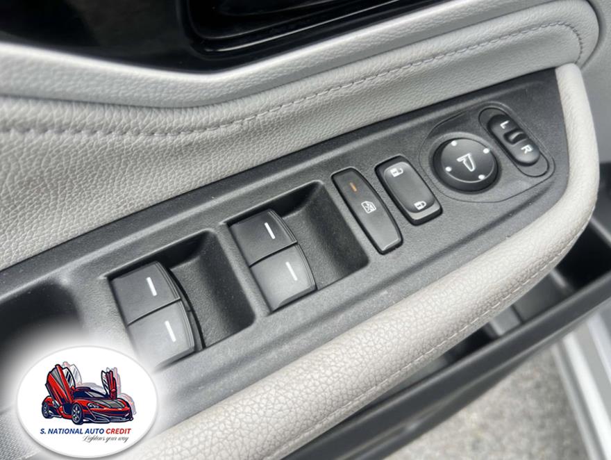 2022 Honda Odyssey Touring Auto, available for sale in Meriden, Connecticut | Sandra Auto Broker LLC. Meriden, Connecticut 2022 Honda Odyssey Touring Auto, available for sale in Meriden, Connecticut | Sandra Auto Broker LLC. Meriden, Connecticut