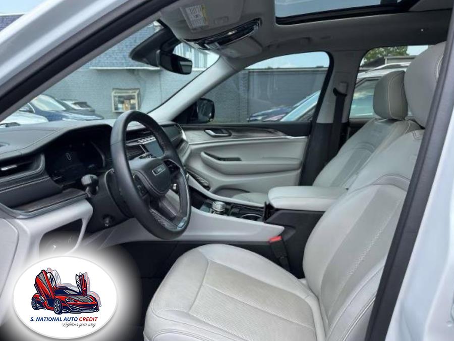 2021 Jeep Grand Cherokee L Overland 4x4, available for sale in Meriden, Connecticut | Sandra Auto Broker LLC. Meriden, Connecticut 2021 Jeep Grand Cherokee L Overland 4x4, available for sale in Meriden, Connecticut | Sandra Auto Broker LLC. Meriden, Connecticut