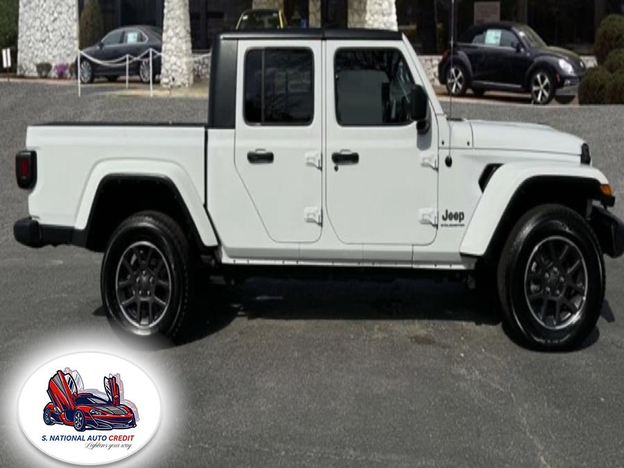 2023 Jeep Gladiator Overland 4x4 *Ltd Avail*, available for sale in Meriden, Connecticut | Sandra Auto Broker LLC. Meriden, Connecticut 2023 Jeep Gladiator Overland 4x4 *Ltd Avail*, available for sale in Meriden, Connecticut | Sandra Auto Broker LLC. Meriden, Connecticut