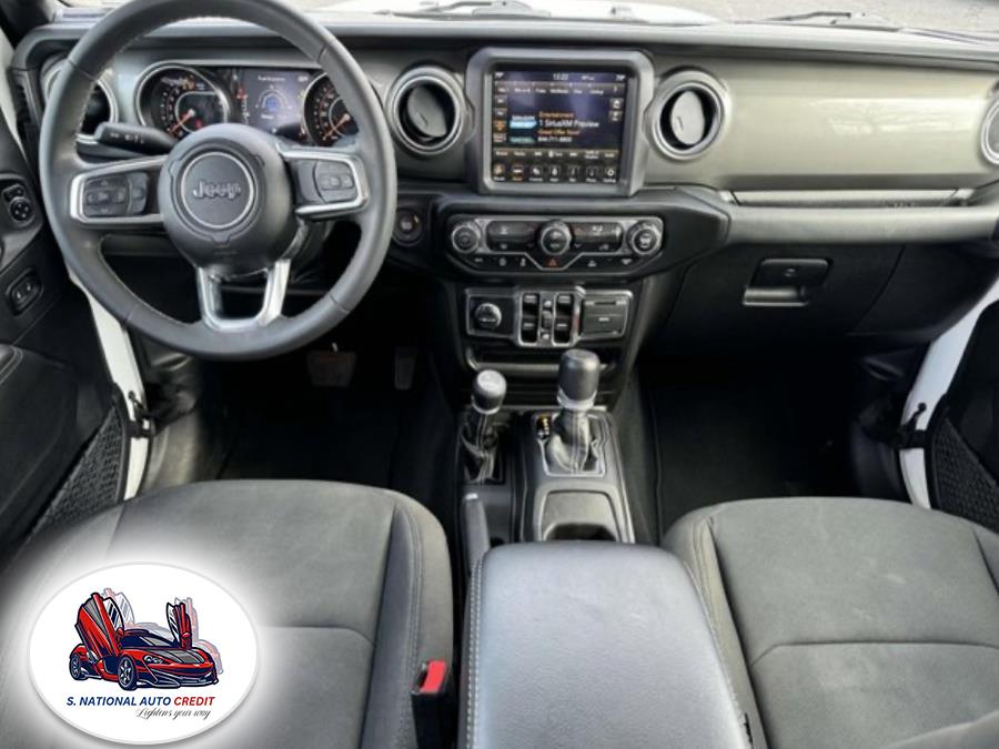 2023 Jeep Gladiator Overland 4x4 *Ltd Avail*, available for sale in Meriden, Connecticut | Sandra Auto Broker LLC. Meriden, Connecticut 2023 Jeep Gladiator Overland 4x4 *Ltd Avail*, available for sale in Meriden, Connecticut | Sandra Auto Broker LLC. Meriden, Connecticut