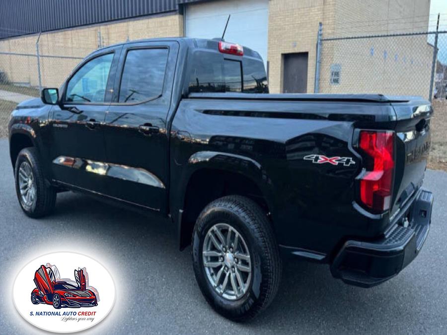 2023 Chevrolet Colorado 4WD Crew Cab LT, available for sale in Meriden, Connecticut | Sandra Auto Broker LLC. Meriden, Connecticut 2023 Chevrolet Colorado 4WD Crew Cab LT, available for sale in Meriden, Connecticut | Sandra Auto Broker LLC. Meriden, Connecticut