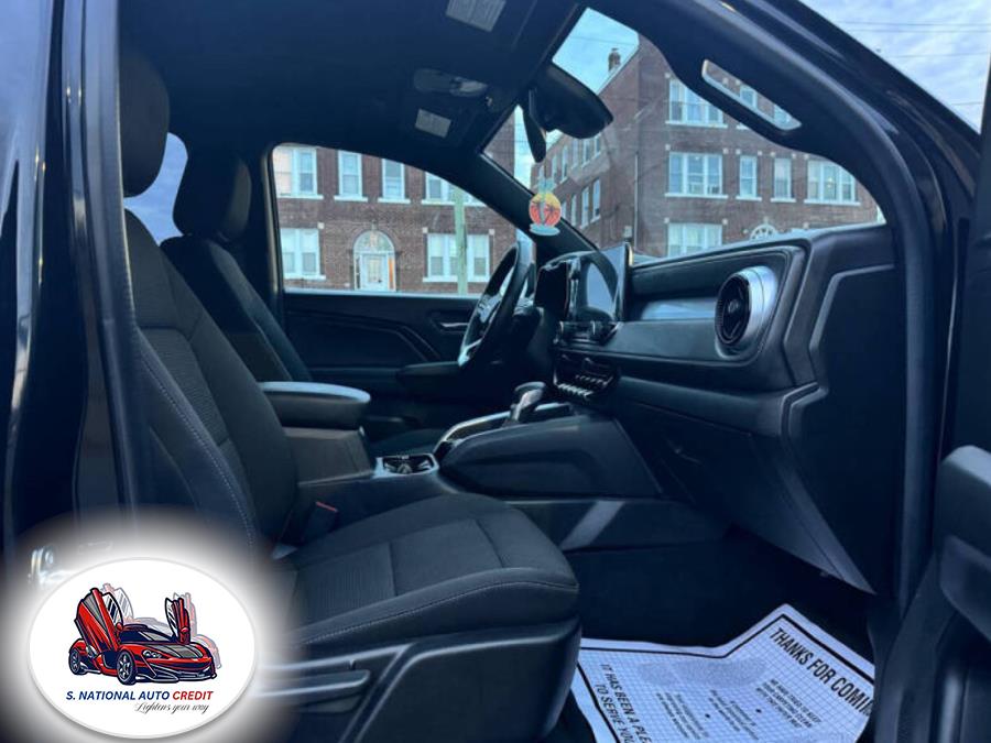 2023 Chevrolet Colorado 4WD Crew Cab LT, available for sale in Meriden, Connecticut | Sandra Auto Broker LLC. Meriden, Connecticut 2023 Chevrolet Colorado 4WD Crew Cab LT, available for sale in Meriden, Connecticut | Sandra Auto Broker LLC. Meriden, Connecticut