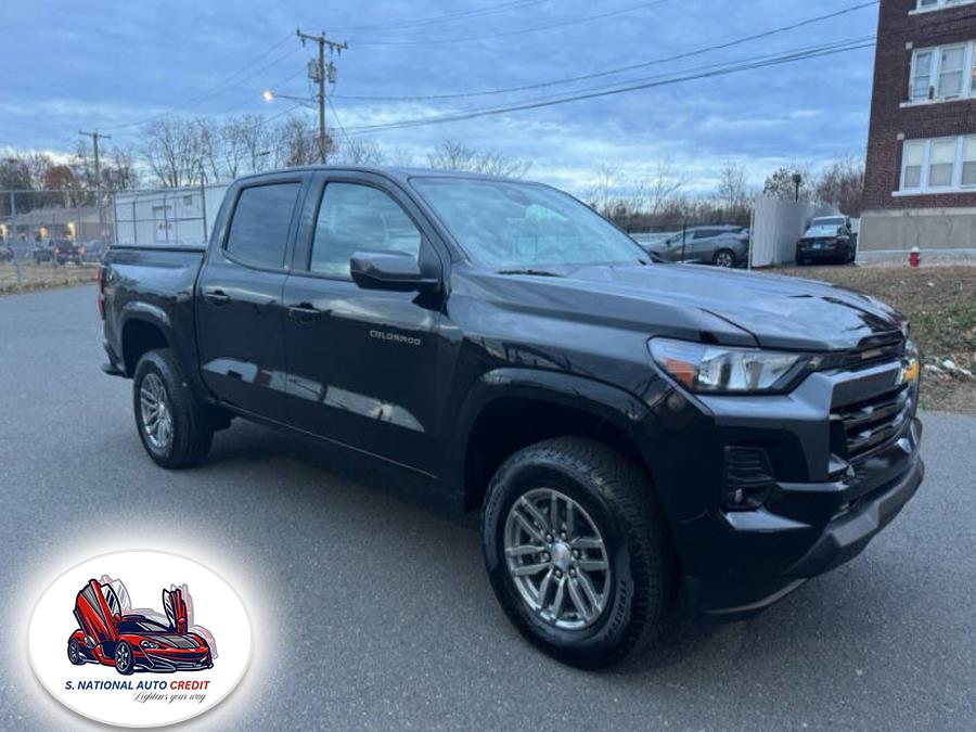 2023 Chevrolet Colorado 4WD Crew Cab LT, available for sale in Meriden, Connecticut | Sandra Auto Broker LLC. Meriden, Connecticut 2023 Chevrolet Colorado 4WD Crew Cab LT, available for sale in Meriden, Connecticut | Sandra Auto Broker LLC. Meriden, Connecticut