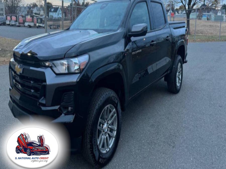 2023 Chevrolet Colorado 4WD Crew Cab LT, available for sale in Meriden, Connecticut | Sandra Auto Broker LLC. Meriden, Connecticut 2023 Chevrolet Colorado 4WD Crew Cab LT, available for sale in Meriden, Connecticut | Sandra Auto Broker LLC. Meriden, Connecticut