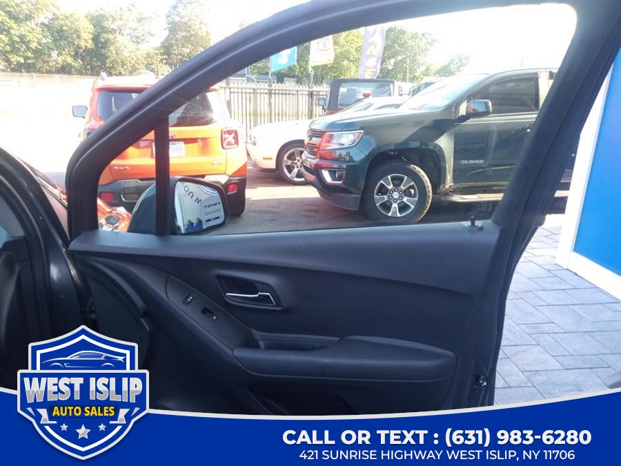 2020 Chevrolet Trax AWD 4dr LS, available for sale in West Islip, New York | West Islip Auto Sales. West Islip, New York 2020 Chevrolet Trax AWD 4dr LS, available for sale in West Islip, New York | West Islip Auto Sales. West Islip, New York