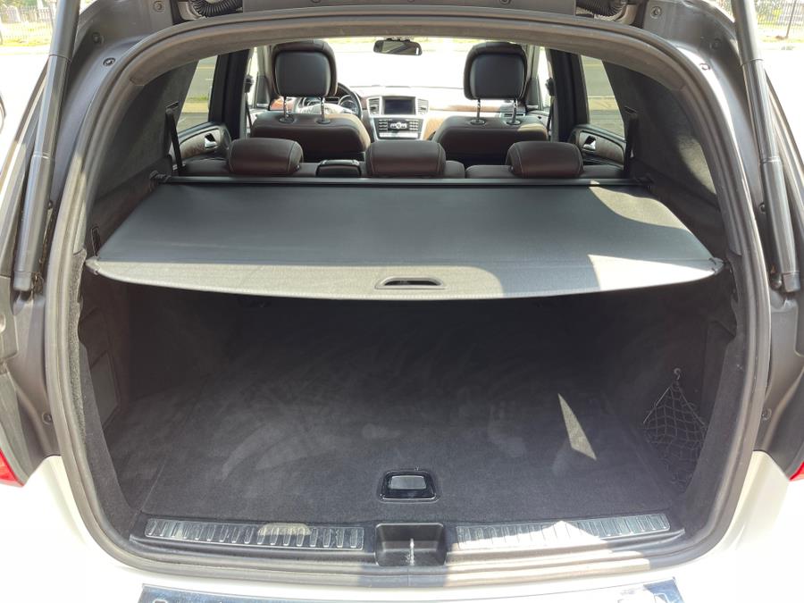 2015 Mercedes-Benz M-Class 4MATIC 4dr ML 400, available for sale in Bloomfield, Connecticut | AXA Car Sales and Repair LLC. Bloomfield, Connecticut 2015 Mercedes-Benz M-Class 4MATIC 4dr ML 400, available for sale in Bloomfield, Connecticut | AXA Car Sales and Repair LLC. Bloomfield, Connecticut