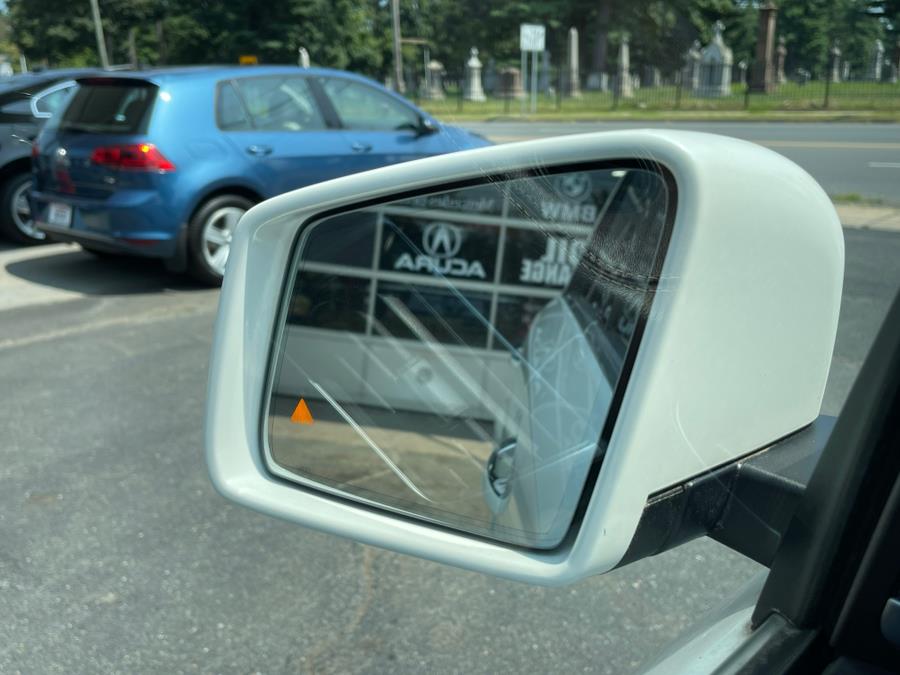 2015 Mercedes-Benz M-Class 4MATIC 4dr ML 400, available for sale in Bloomfield, Connecticut | AXA Car Sales and Repair LLC. Bloomfield, Connecticut 2015 Mercedes-Benz M-Class 4MATIC 4dr ML 400, available for sale in Bloomfield, Connecticut | AXA Car Sales and Repair LLC. Bloomfield, Connecticut