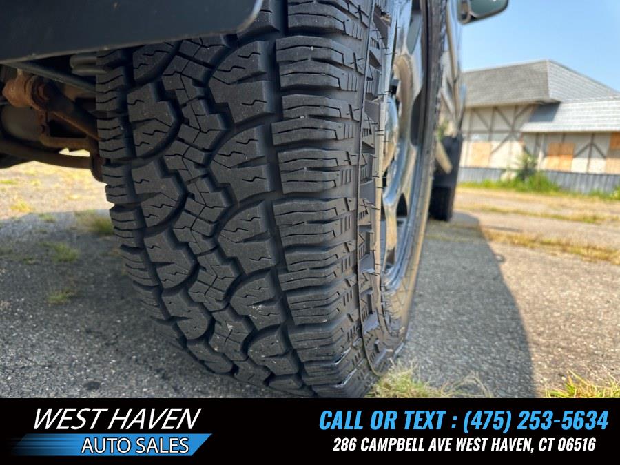 2012 Chevrolet Suburban 4WD 4dr 1500 LT, available for sale in West Haven, Connecticut | West Haven Auto Sales LLC. West Haven, Connecticut 2012 Chevrolet Suburban 4WD 4dr 1500 LT, available for sale in West Haven, Connecticut | West Haven Auto Sales LLC. West Haven, Connecticut