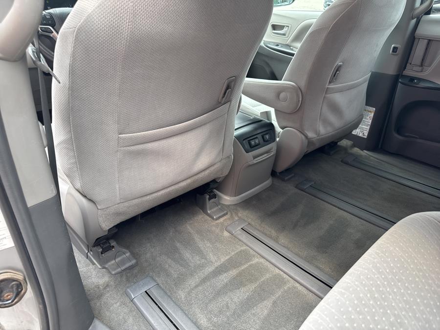 2018 Toyota Sienna LE AWD 7-Passenger, available for sale in Waterbury, Connecticut | National Auto Brokers, Inc.. Waterbury, Connecticut 2018 Toyota Sienna LE AWD 7-Passenger, available for sale in Waterbury, Connecticut | National Auto Brokers, Inc.. Waterbury, Connecticut
