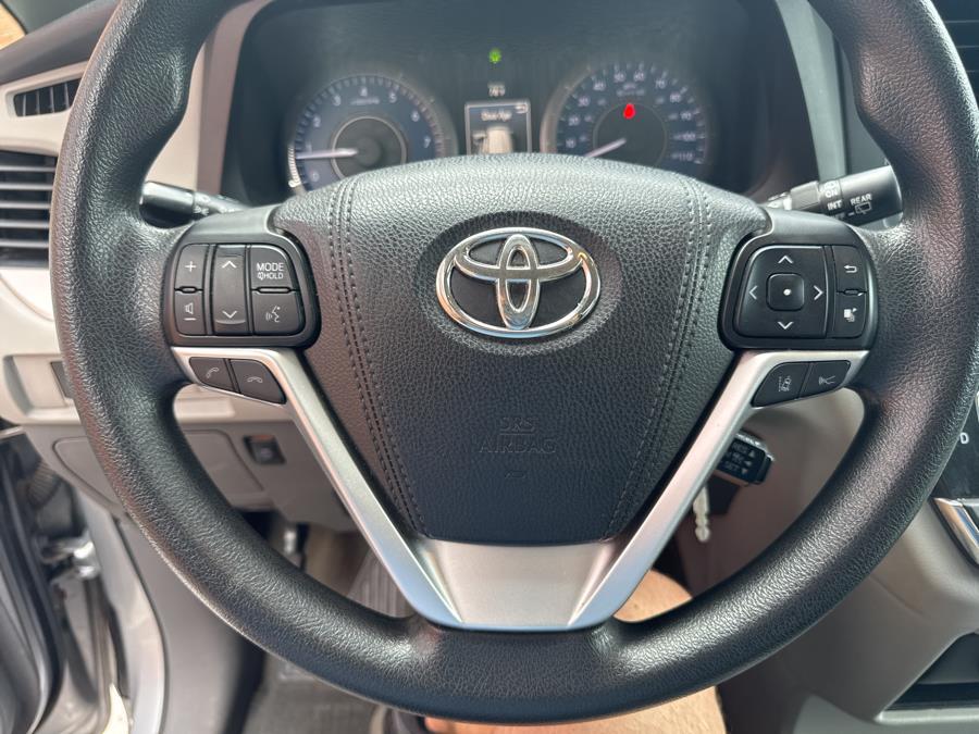 2018 Toyota Sienna LE AWD 7-Passenger, available for sale in Waterbury, Connecticut | National Auto Brokers, Inc.. Waterbury, Connecticut 2018 Toyota Sienna LE AWD 7-Passenger, available for sale in Waterbury, Connecticut | National Auto Brokers, Inc.. Waterbury, Connecticut