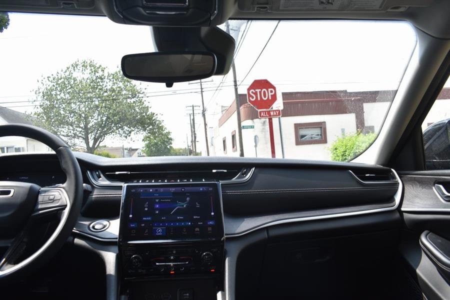 2023 Jeep Grand Cherokee l Limited, available for sale in Hempstead, New York | Certified Automotive Group. Hempstead, New York 2023 Jeep Grand Cherokee l Limited, available for sale in Hempstead, New York | Certified Automotive Group. Hempstead, New York