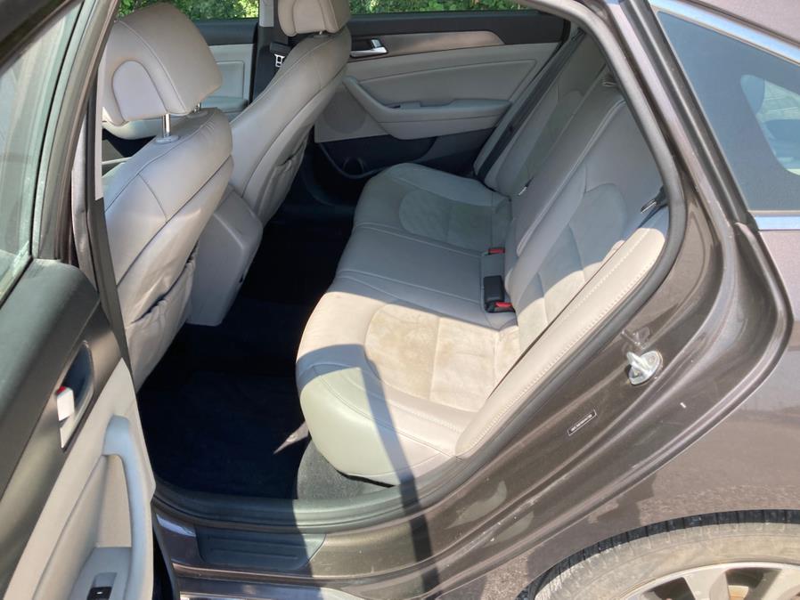 2017 Hyundai Sonata Sport 2.4L PZEV, available for sale in Neosho, Missouri | Xsell Auto LLC. Neosho, Missouri 2017 Hyundai Sonata Sport 2.4L PZEV, available for sale in Neosho, Missouri | Xsell Auto LLC. Neosho, Missouri