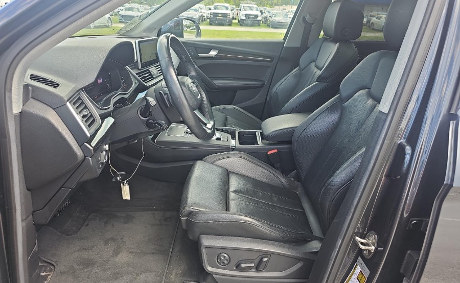 2018 Audi Q5 2.0 TFSI Tech Prestige, available for sale in Fort Myers, Florida | Carlux Fort Myers. Fort Myers, Florida 2018 Audi Q5 2.0 TFSI Tech Prestige, available for sale in Fort Myers, Florida | Carlux Fort Myers. Fort Myers, Florida
