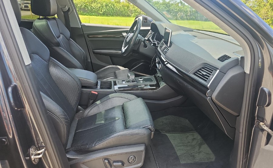 2018 Audi Q5 2.0 TFSI Tech Prestige, available for sale in Fort Myers, Florida | Carlux Fort Myers. Fort Myers, Florida 2018 Audi Q5 2.0 TFSI Tech Prestige, available for sale in Fort Myers, Florida | Carlux Fort Myers. Fort Myers, Florida