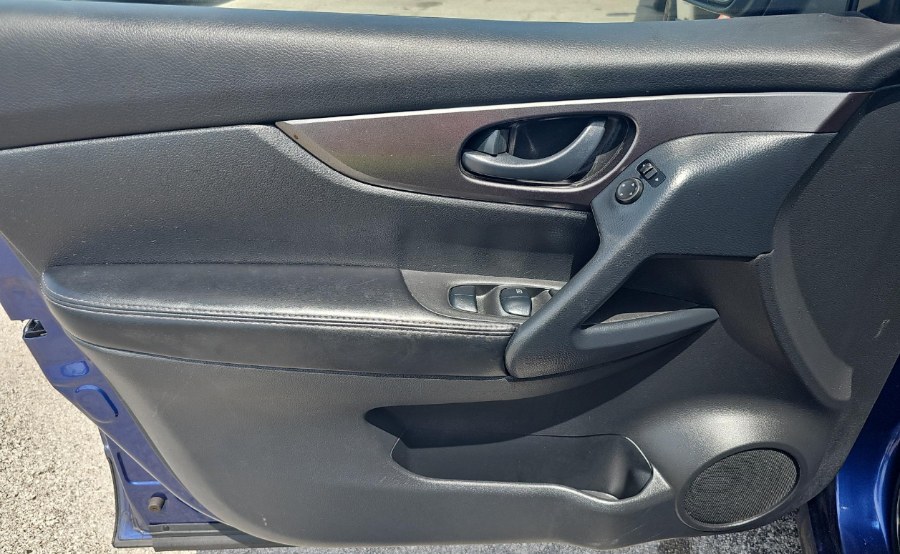 2021 Nissan Rogue Sport AWD S, available for sale in Fort Myers, Florida | Carlux Fort Myers. Fort Myers, Florida 2021 Nissan Rogue Sport AWD S, available for sale in Fort Myers, Florida | Carlux Fort Myers. Fort Myers, Florida