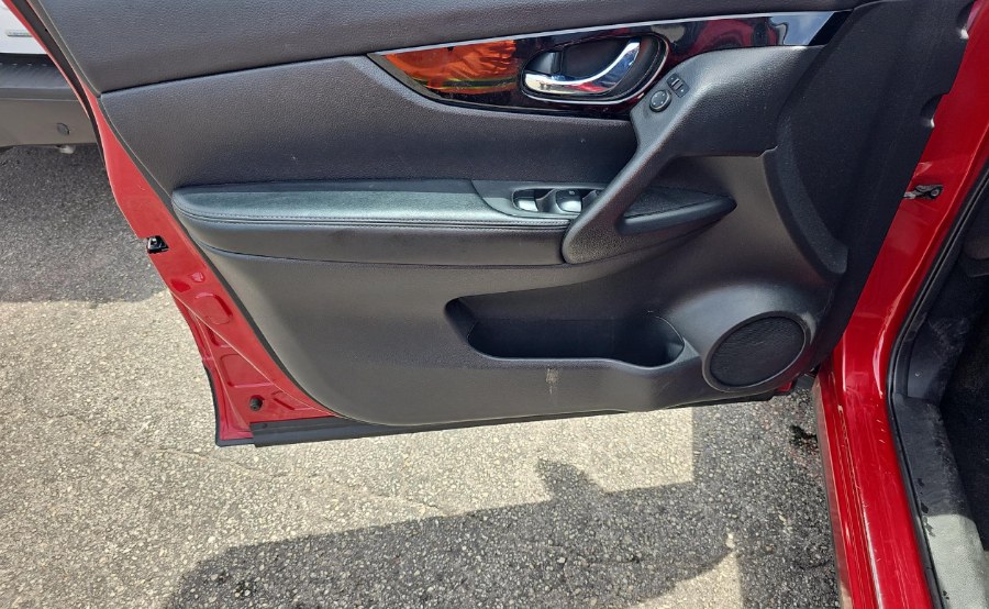 2018 Nissan Rogue Sport 2018.5 FWD SV, available for sale in Fort Myers, Florida | Carlux Fort Myers. Fort Myers, Florida 2018 Nissan Rogue Sport 2018.5 FWD SV, available for sale in Fort Myers, Florida | Carlux Fort Myers. Fort Myers, Florida