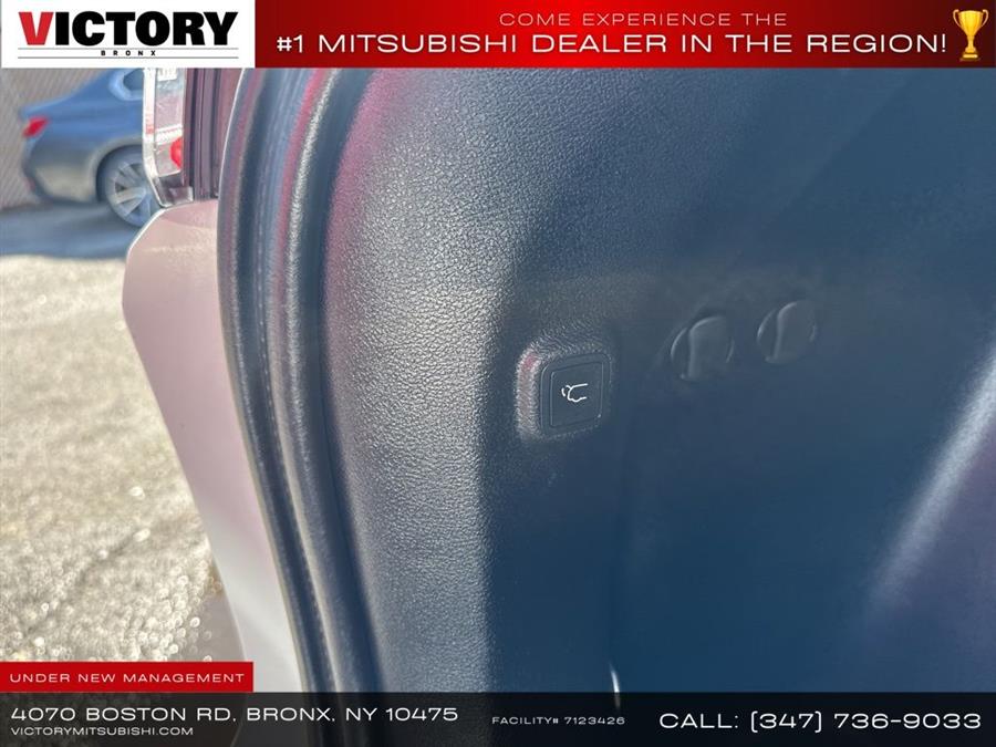 2023 Jeep Cherokee Altitude, available for sale in Floral Park, New York | Shop Auto NY. Floral Park, New York 2023 Jeep Cherokee Altitude, available for sale in Floral Park, New York | Shop Auto NY. Floral Park, New York
