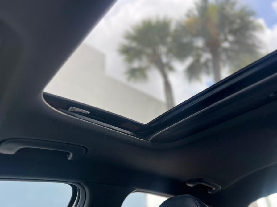 2022 Hyundai Elantra N Line DCT, available for sale in Hialeah, Florida | The Palm Motors LLC. Hialeah, Florida 2022 Hyundai Elantra N Line DCT, available for sale in Hialeah, Florida | The Palm Motors LLC. Hialeah, Florida