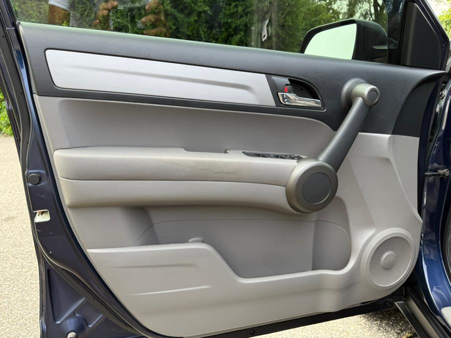 2011 Honda CR-V 4WD 5dr SE, available for sale in New Milford, Connecticut | New Milford Auto Sales. New Milford, Connecticut 2011 Honda CR-V 4WD 5dr SE, available for sale in New Milford, Connecticut | New Milford Auto Sales. New Milford, Connecticut