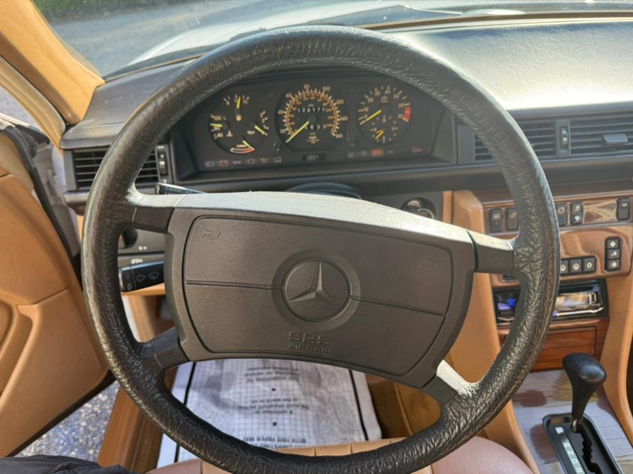 1986 Mercedes-Benz 300 Series 4dr Sedan 300E, available for sale in New Milford, Connecticut | New Milford Auto Sales. New Milford, Connecticut 1986 Mercedes-Benz 300 Series 4dr Sedan 300E, available for sale in New Milford, Connecticut | New Milford Auto Sales. New Milford, Connecticut