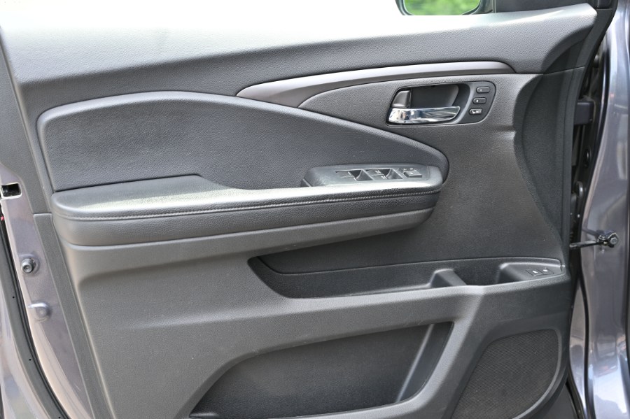 2021 Honda Pilot EX-L AWD, available for sale in Waterbury, Connecticut | Highline Car Connection. Waterbury, Connecticut 2021 Honda Pilot EX-L AWD, available for sale in Waterbury, Connecticut | Highline Car Connection. Waterbury, Connecticut
