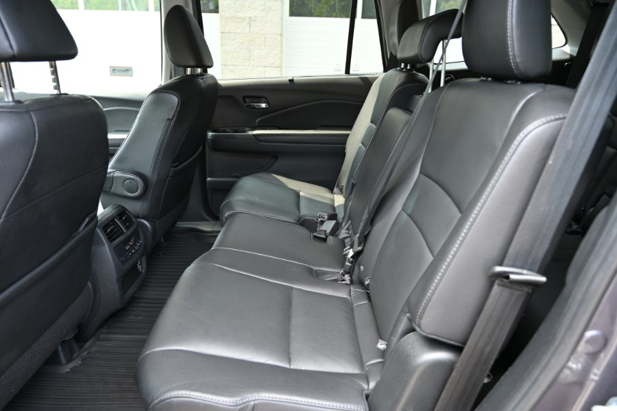 2021 Honda Pilot EX-L AWD, available for sale in Waterbury, Connecticut | Highline Car Connection. Waterbury, Connecticut 2021 Honda Pilot EX-L AWD, available for sale in Waterbury, Connecticut | Highline Car Connection. Waterbury, Connecticut