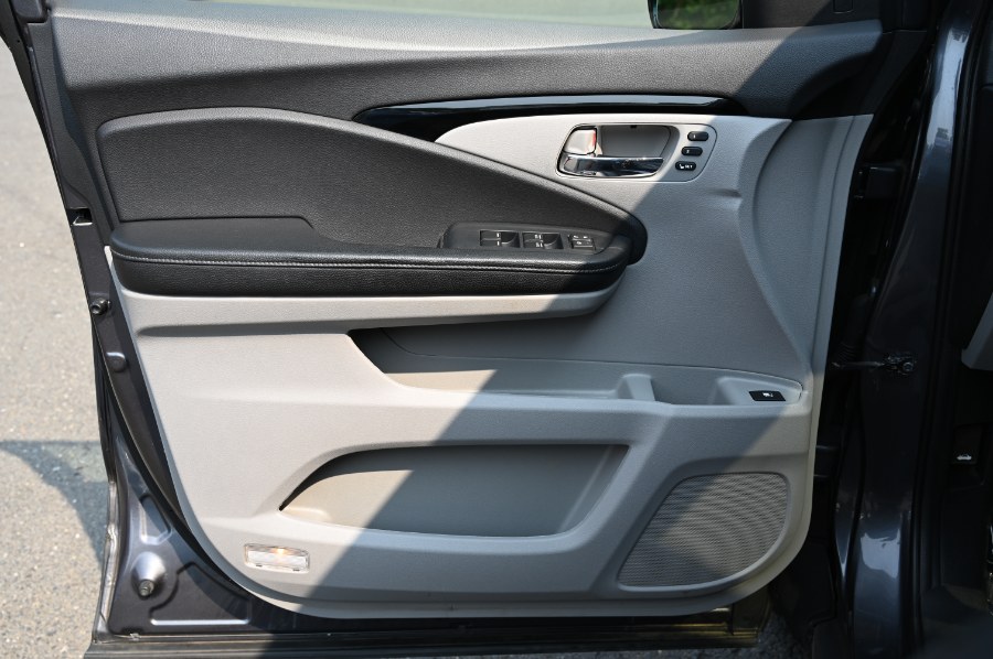 2020 Honda Ridgeline RTL-E AWD, available for sale in Waterbury, Connecticut | Highline Car Connection. Waterbury, Connecticut 2020 Honda Ridgeline RTL-E AWD, available for sale in Waterbury, Connecticut | Highline Car Connection. Waterbury, Connecticut