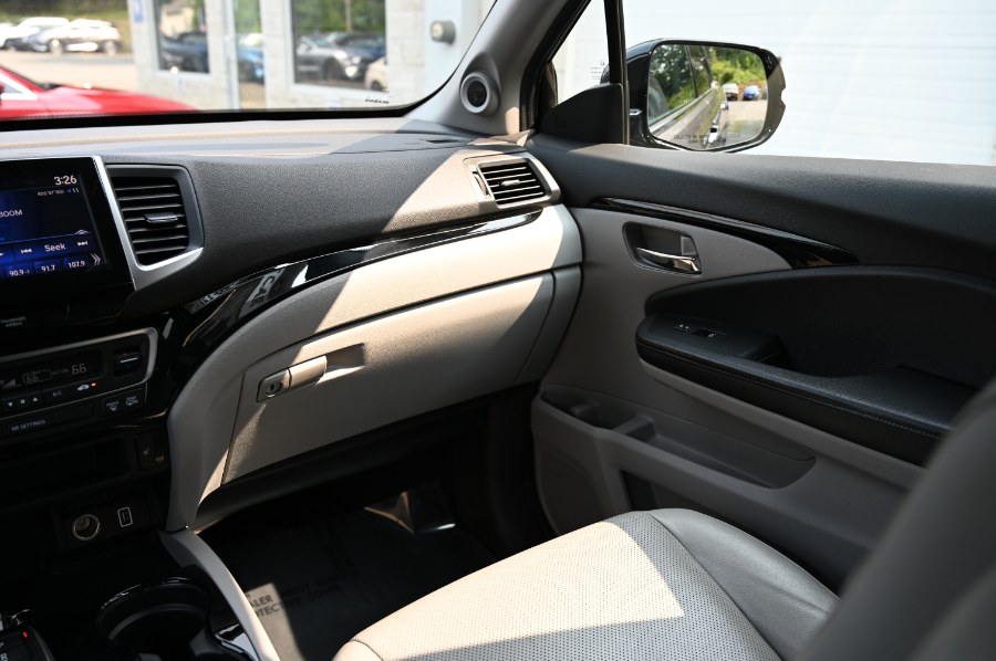 2020 Honda Ridgeline RTL-E AWD, available for sale in Waterbury, Connecticut | Highline Car Connection. Waterbury, Connecticut 2020 Honda Ridgeline RTL-E AWD, available for sale in Waterbury, Connecticut | Highline Car Connection. Waterbury, Connecticut