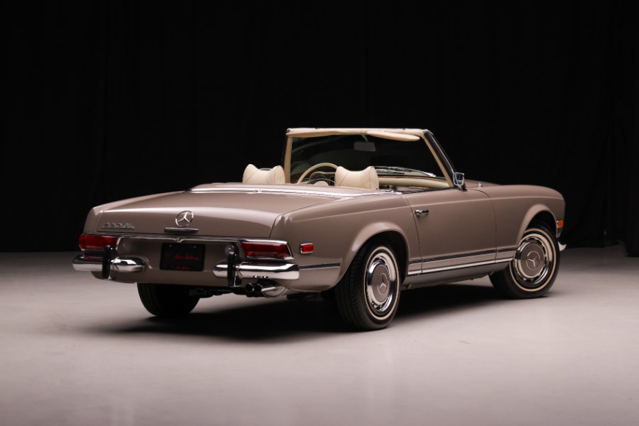 1969 Mercedes-Benz 280 2 Door Convertible, available for sale in North Salem, New York | Meccanic Shop North Inc. North Salem, New York 1969 Mercedes-Benz 280 2 Door Convertible, available for sale in North Salem, New York | Meccanic Shop North Inc. North Salem, New York