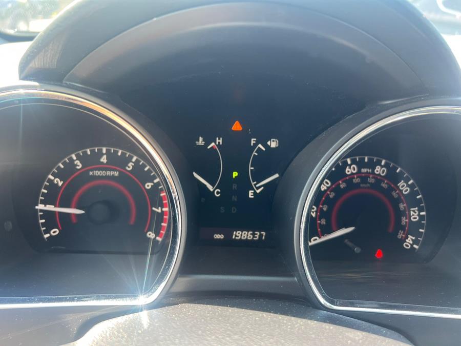 2013 Toyota Highlander 4WD 4dr V6 SE (Natl), available for sale in Raynham, Massachusetts | J & A Auto Center. Raynham, Massachusetts 2013 Toyota Highlander 4WD 4dr V6 SE (Natl), available for sale in Raynham, Massachusetts | J & A Auto Center. Raynham, Massachusetts