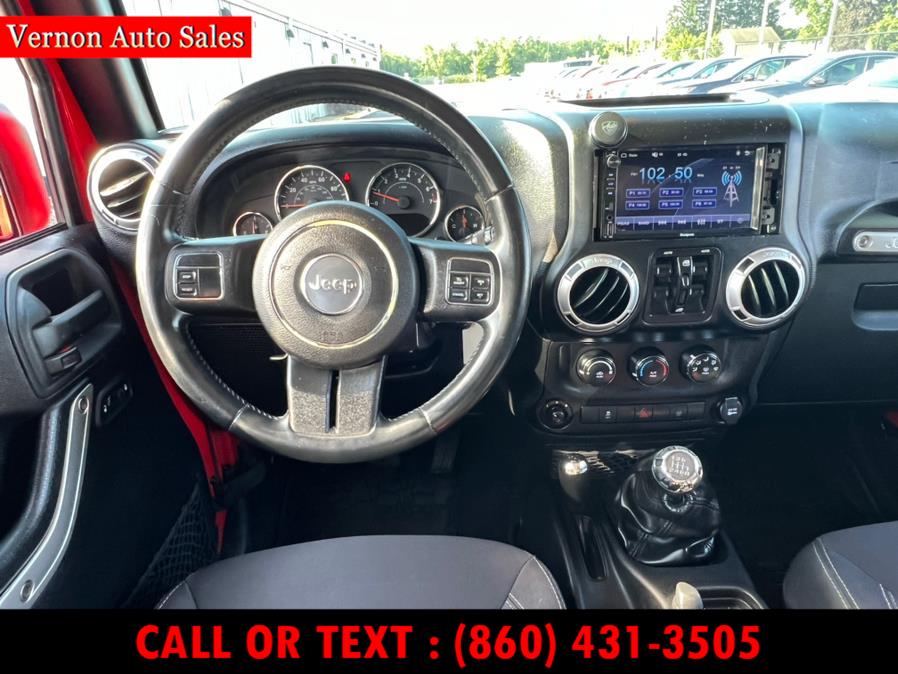 2015 Jeep Wrangler Unlimited 4WD 4dr Sahara, available for sale in Manchester, Connecticut | Vernon Auto Sale & Service. Manchester, Connecticut 2015 Jeep Wrangler Unlimited 4WD 4dr Sahara, available for sale in Manchester, Connecticut | Vernon Auto Sale & Service. Manchester, Connecticut