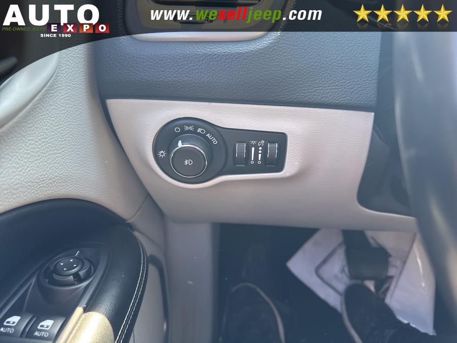 2020 Jeep Compass Latitude FWD, available for sale in Huntington, New York | Auto Expo. Huntington, New York 2020 Jeep Compass Latitude FWD, available for sale in Huntington, New York | Auto Expo. Huntington, New York