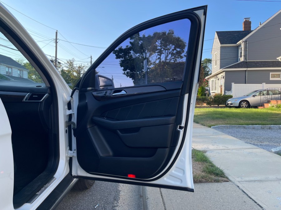 2015 Mercedes-Benz GL-Class 4MATIC 4dr GL 450, available for sale in West Hempstead, New York | Highline Cars Show Corp. West Hempstead, New York 2015 Mercedes-Benz GL-Class 4MATIC 4dr GL 450, available for sale in West Hempstead, New York | Highline Cars Show Corp. West Hempstead, New York