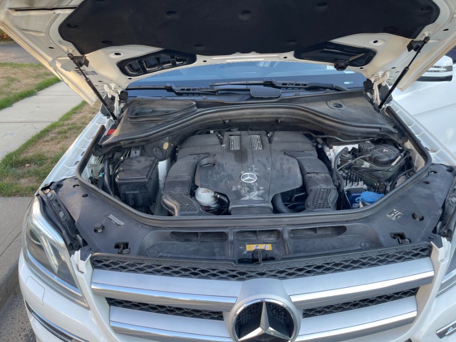 2015 Mercedes-Benz GL-Class 4MATIC 4dr GL 450, available for sale in West Hempstead, New York | Highline Cars Show Corp. West Hempstead, New York 2015 Mercedes-Benz GL-Class 4MATIC 4dr GL 450, available for sale in West Hempstead, New York | Highline Cars Show Corp. West Hempstead, New York