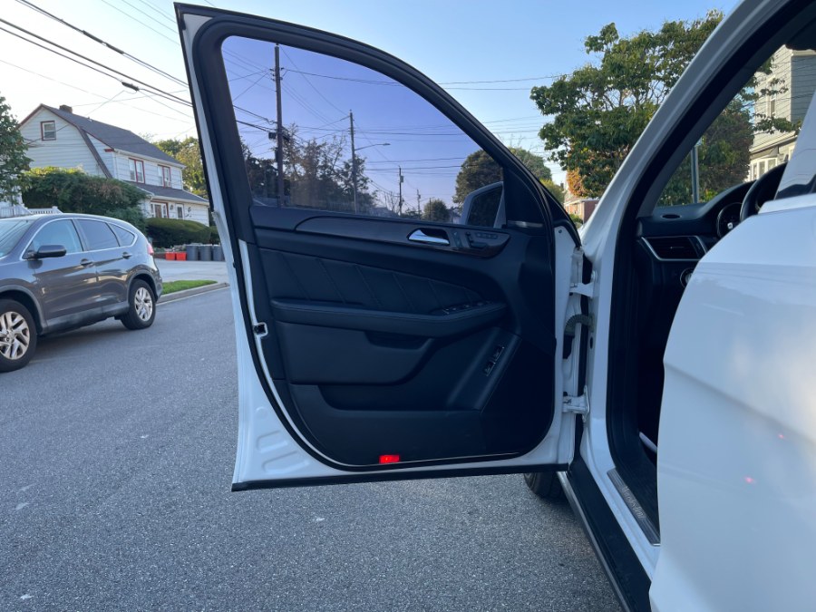 2015 Mercedes-Benz GL-Class 4MATIC 4dr GL 450, available for sale in West Hempstead, New York | Highline Cars Show Corp. West Hempstead, New York 2015 Mercedes-Benz GL-Class 4MATIC 4dr GL 450, available for sale in West Hempstead, New York | Highline Cars Show Corp. West Hempstead, New York