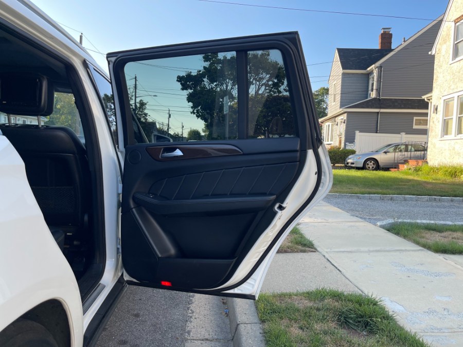 2015 Mercedes-Benz GL-Class 4MATIC 4dr GL 450, available for sale in West Hempstead, New York | Highline Cars Show Corp. West Hempstead, New York 2015 Mercedes-Benz GL-Class 4MATIC 4dr GL 450, available for sale in West Hempstead, New York | Highline Cars Show Corp. West Hempstead, New York