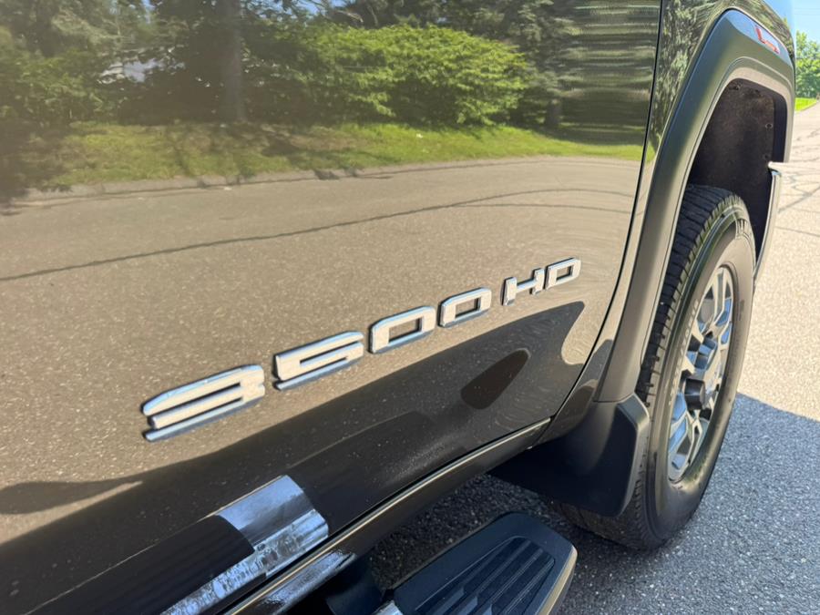2022 GMC Sierra 3500HD 4WD Crew Cab 159" SLE, available for sale in Waterbury, Connecticut | Platinum Auto Care. Waterbury, Connecticut 2022 GMC Sierra 3500HD 4WD Crew Cab 159" SLE, available for sale in Waterbury, Connecticut | Platinum Auto Care. Waterbury, Connecticut