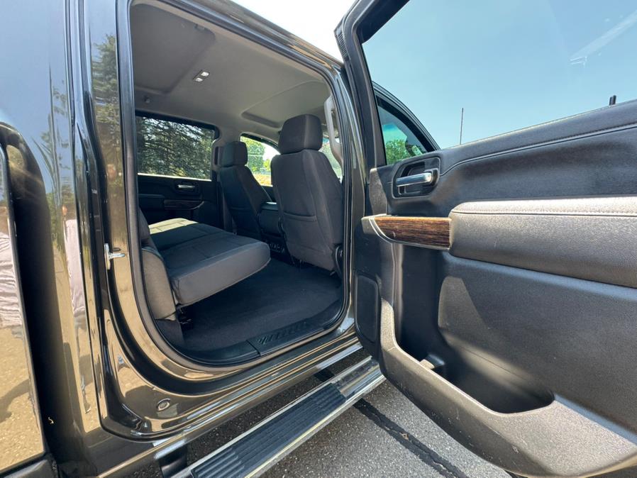 2022 GMC Sierra 3500HD 4WD Crew Cab 159" SLE, available for sale in Waterbury, Connecticut | Platinum Auto Care. Waterbury, Connecticut 2022 GMC Sierra 3500HD 4WD Crew Cab 159" SLE, available for sale in Waterbury, Connecticut | Platinum Auto Care. Waterbury, Connecticut