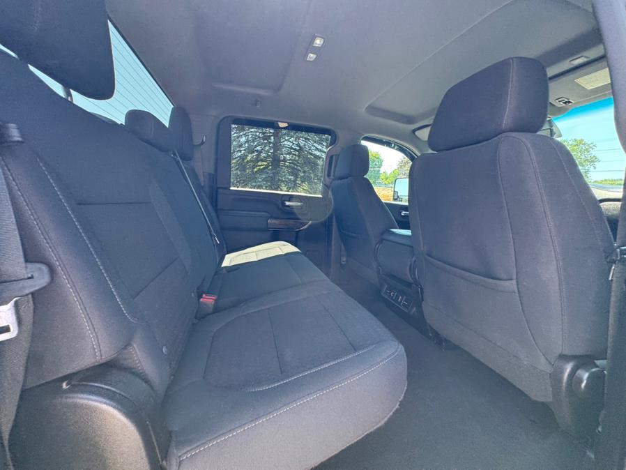 2022 GMC Sierra 3500HD 4WD Crew Cab 159" SLE, available for sale in Waterbury, Connecticut | Platinum Auto Care. Waterbury, Connecticut 2022 GMC Sierra 3500HD 4WD Crew Cab 159" SLE, available for sale in Waterbury, Connecticut | Platinum Auto Care. Waterbury, Connecticut