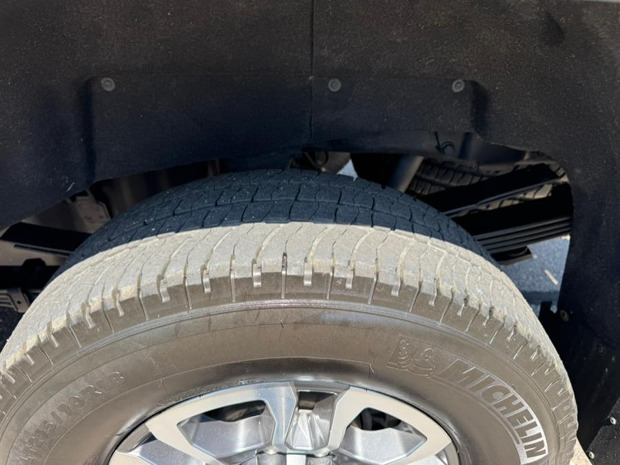 2022 GMC Sierra 3500HD 4WD Crew Cab 159" SLE, available for sale in Waterbury, Connecticut | Platinum Auto Care. Waterbury, Connecticut 2022 GMC Sierra 3500HD 4WD Crew Cab 159" SLE, available for sale in Waterbury, Connecticut | Platinum Auto Care. Waterbury, Connecticut