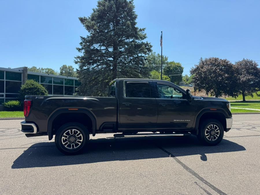 2022 GMC Sierra 3500HD 4WD Crew Cab 159" SLE, available for sale in Waterbury, Connecticut | Platinum Auto Care. Waterbury, Connecticut 2022 GMC Sierra 3500HD 4WD Crew Cab 159" SLE, available for sale in Waterbury, Connecticut | Platinum Auto Care. Waterbury, Connecticut