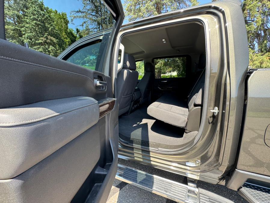 2022 GMC Sierra 3500HD 4WD Crew Cab 159" SLE, available for sale in Waterbury, Connecticut | Platinum Auto Care. Waterbury, Connecticut 2022 GMC Sierra 3500HD 4WD Crew Cab 159" SLE, available for sale in Waterbury, Connecticut | Platinum Auto Care. Waterbury, Connecticut