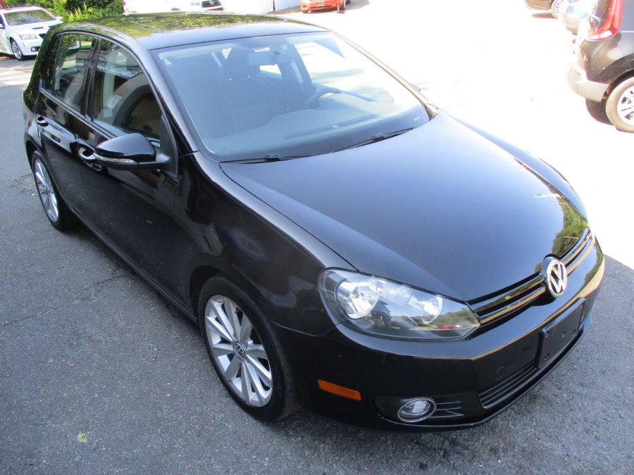 2014 Volkswagen Golf 4dr HB DSG TDI w/Sunroof & Nav, available for sale in Meriden, Connecticut | Cos Central Auto. Meriden, Connecticut 2014 Volkswagen Golf 4dr HB DSG TDI w/Sunroof & Nav, available for sale in Meriden, Connecticut | Cos Central Auto. Meriden, Connecticut