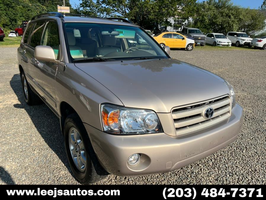 2007 Toyota Highlander 4WD 4dr V6 Sport w/3rd Row, available for sale in North Branford, Connecticut | RJ Shore Automotive II. North Branford, Connecticut 2007 Toyota Highlander 4WD 4dr V6 Sport w/3rd Row, available for sale in North Branford, Connecticut | RJ Shore Automotive II. North Branford, Connecticut