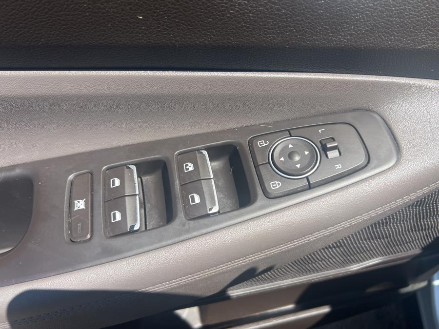 2020 Hyundai Santa Fe SE 2.4L Auto AWD, available for sale in Stamford, Connecticut | Harbor View Auto Sales LLC. Stamford, Connecticut 2020 Hyundai Santa Fe SE 2.4L Auto AWD, available for sale in Stamford, Connecticut | Harbor View Auto Sales LLC. Stamford, Connecticut