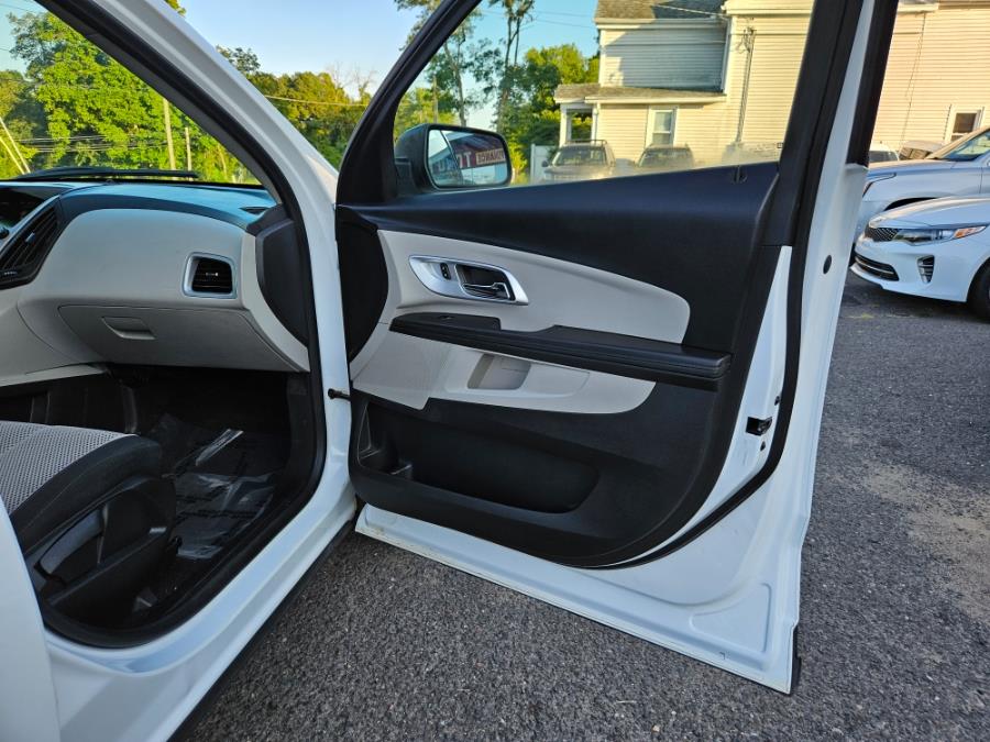 2016 Chevrolet Equinox AWD 4dr LS, available for sale in East Windsor, Connecticut | Toro Auto. East Windsor, Connecticut 2016 Chevrolet Equinox AWD 4dr LS, available for sale in East Windsor, Connecticut | Toro Auto. East Windsor, Connecticut
