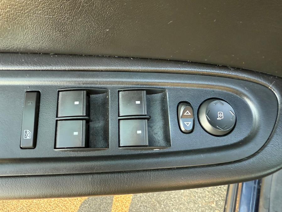 2015 Chevrolet Traverse FWD 4dr LT w/1LT, available for sale in Philadelphia, Pennsylvania | Eugen's Auto Sales & Repairs. Philadelphia, Pennsylvania 2015 Chevrolet Traverse FWD 4dr LT w/1LT, available for sale in Philadelphia, Pennsylvania | Eugen's Auto Sales & Repairs. Philadelphia, Pennsylvania