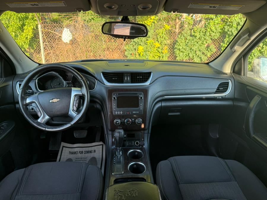 2015 Chevrolet Traverse FWD 4dr LT w/1LT, available for sale in Philadelphia, Pennsylvania | Eugen's Auto Sales & Repairs. Philadelphia, Pennsylvania 2015 Chevrolet Traverse FWD 4dr LT w/1LT, available for sale in Philadelphia, Pennsylvania | Eugen's Auto Sales & Repairs. Philadelphia, Pennsylvania