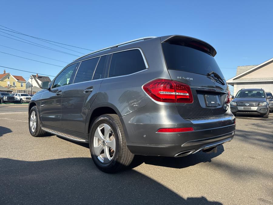 2018 Mercedes Benz GLS 450 4MATIC photo 2