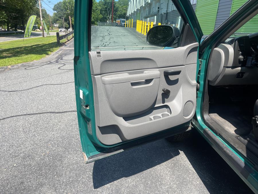 2014 Chevrolet Silverado 2500HD 4WD Reg Cab 133.7" Work Truck, available for sale in Ashland, Massachusetts | New Beginning Auto Service Inc. Ashland, Massachusetts 2014 Chevrolet Silverado 2500HD 4WD Reg Cab 133.7" Work Truck, available for sale in Ashland, Massachusetts | New Beginning Auto Service Inc. Ashland, Massachusetts